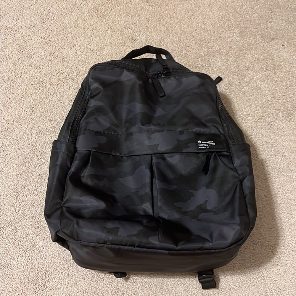 Lululemon everyday backpack 2.0